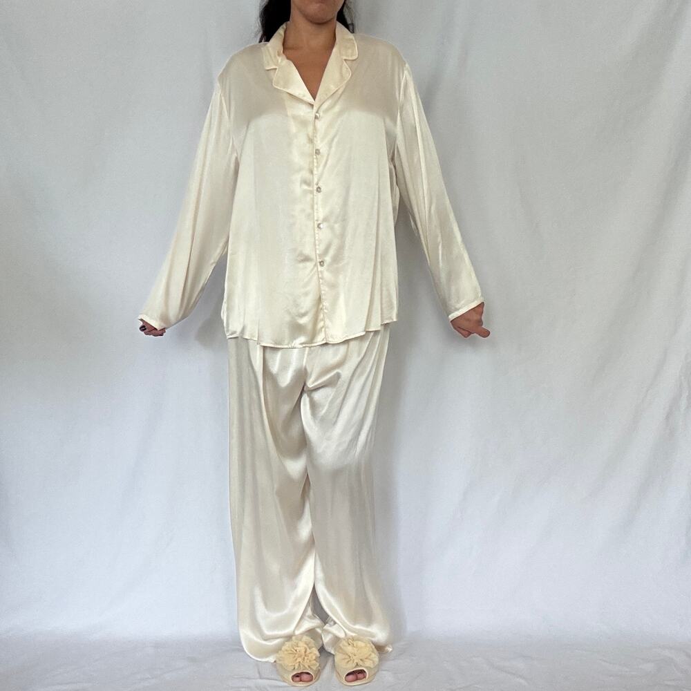 Vintage Y2K Victoria’s Secret 100% Silk Ivory Pajama Set L Bridal